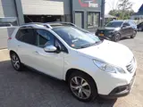 Foto 21 van Peugeot 2008 1.2 PureTech Féline Ecc, Panorama dak, Carplay/android, trekhaak, metallic lak