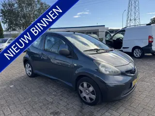 Foto 6 van Toyota Aygo 1.0-12V (bj 2008)