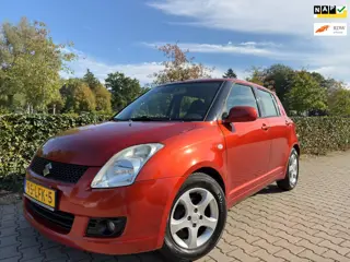 Suzuki Swift 1.3 Bandit Sport , 5 DRS. , Clima / CarPlay Multimedia / Elec.Pakket / Cv / 15" Lm Vele