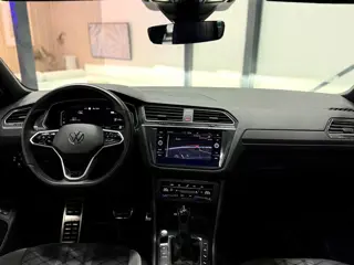Foto 17 van Volkswagen Tiguan 1.4 TSI eHybrid 245 PK 3x R-Line Aut.| Pano | Virtual |Camera | Matrix | Keyless |