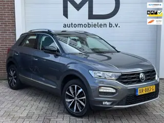 Volkswagen T-Roc 1.0 TSI Style - Trekhaak - CarPlay - LED - Originele Nederlandse auto met NAP - Cru