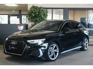 Foto 11 van Audi A3 Sportback 30 TFSI 2x S-line Leder Matrix Camera Led