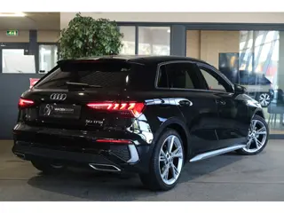 Foto 14 van Audi A3 Sportback 30 TFSI 2x S-line Leder Matrix Camera Led