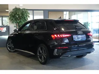 Foto 20 van Audi A3 Sportback 30 TFSI 2x S-line Leder Matrix Camera Led