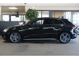 Foto 12 van Audi A3 Sportback 30 TFSI 2x S-line Leder Matrix Camera Led