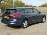 Foto 21 van Ford Focus Wagon 1.0 EcoBoost ST Line Business WINTER PACK | AIRCO | BOVAG !!