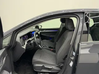 Foto 19 van Volkswagen Polo 1.0 TSI Life Edition - Camera - ACC - Clima - Sfeerverlichting