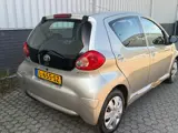 Foto 26 van Toyota Aygo 1.0-12V Airco | Half Leder | Luxe Uitvoering | Zuinig