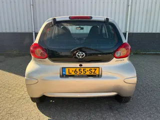 Foto 20 van Toyota Aygo 1.0-12V Airco | Half Leder | Luxe Uitvoering | Zuinig