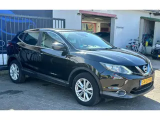 Foto 18 van Nissan Qashqai 1.2 Acenta / CAMERA / STOELVERWARMING / NAVIGATIE / TREKHAAK