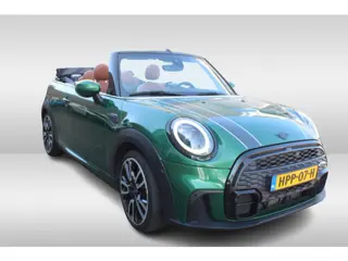 Foto 19 van MINI Cabrio 1.5 Cooper John Cooper Works l Britisch racing green l Chester bruin leer l PDC l Stoelv