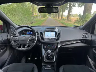 Foto 18 van Ford Kuga 1.5 EcoBoost ST Line 2017 150PK NAVI CLIMA DAB+ TREKHAAK