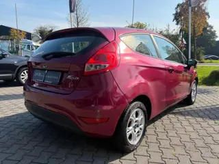 Foto 15 van Ford Fiesta 1.25 Trend