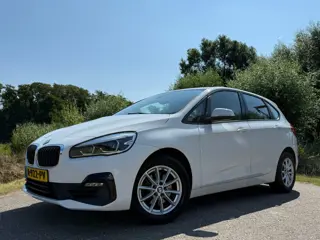 BMW 2-serie Active Tourer 218i Executive Edition Automaat | Apple CarPlay & Android Auto | Head-Up |