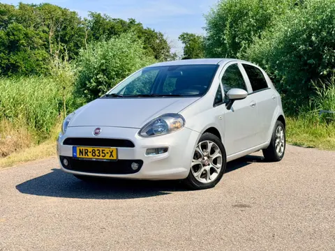 Fiat Punto Evo 0.9 TwinAir Lounge Clima PDC Cruise Control 16INCH NAP 6BAK