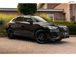 Foto 16 van Audi Q3 Sportback 45 TFSI e Advanced Edition S-Line 1e Eig Ambiance Camera Keyless 21'' ABT
