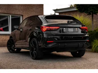 Foto 20 van Audi Q3 Sportback 45 TFSI e Advanced Edition S-Line 1e Eig Ambiance Camera Keyless 21'' ABT