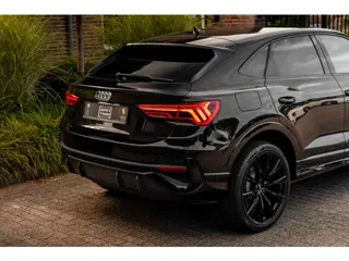 Foto 12 van Audi Q3 Sportback 45 TFSI e Advanced Edition S-Line 1e Eig Ambiance Camera Keyless 21'' ABT