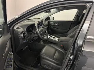 Foto 17 van Hyundai Kona EV Premium 64 kWh | Slechts 33.500 KM| SOH 95,3 % | Volledig Dealeronderhouden |