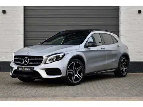Mercedes-Benz GLA-klasse 180 Business Solution AMG|Pano|Camera|Cruise|Navi
