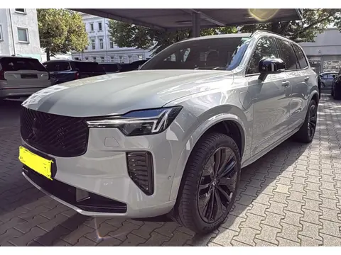 Volvo XC90 T8 Recharge Plus Black Edition ** Four-C ** Trekhaak ** Panodak ** Sportstoelen
