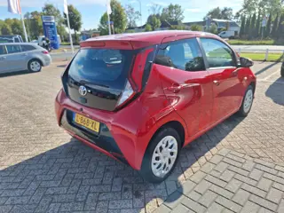 Foto 19 van Toyota Aygo 1.0 VVT-i x-play met AppleCarPaly/AndroidAuto