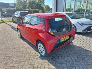 Foto 18 van Toyota Aygo 1.0 VVT-i x-play met AppleCarPaly/AndroidAuto