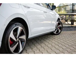 Foto 20 van Volkswagen Polo 2.0 TSI GTI , Adaptive cruise, Stoelverwarming, Sportstuur, Lane assist,