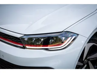 Foto 11 van Volkswagen Polo 2.0 TSI GTI , Adaptive cruise, Stoelverwarming, Sportstuur, Lane assist,