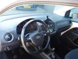 Foto 24 van Volkswagen UP sound 1.0 BMT up! beats