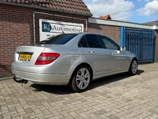 Foto 19 van Mercedes-Benz C-Klasse 180 Kompressor NAP/NAVI/CLIMA