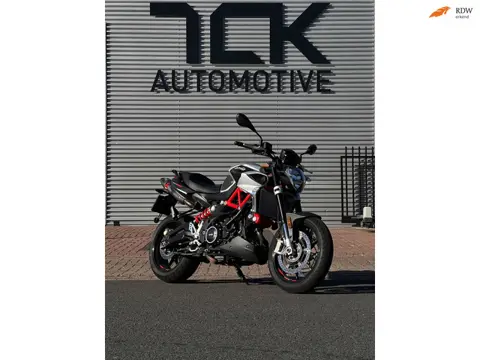 Aprilia Shiver Dorsoduro 900 AKRA|QUICKSHIFTER|95PK|RIJMODI