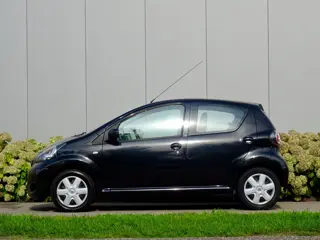 Foto 17 van Toyota Aygo 1.0-12V Comfort | 5-Deurs | Perfect Onderhoud | NL |