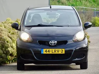 Foto 16 van Toyota Aygo 1.0-12V Comfort | 5-Deurs | Perfect Onderhoud | NL |