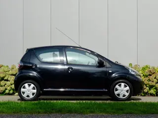Foto 14 van Toyota Aygo 1.0-12V Comfort | 5-Deurs | Perfect Onderhoud | NL |
