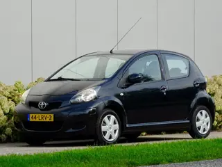 Foto 13 van Toyota Aygo 1.0-12V Comfort | 5-Deurs | Perfect Onderhoud | NL |