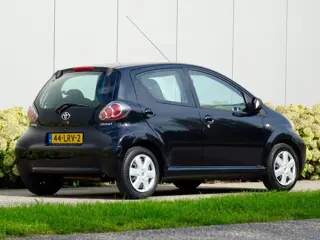 Foto 12 van Toyota Aygo 1.0-12V Comfort | 5-Deurs | Perfect Onderhoud | NL |