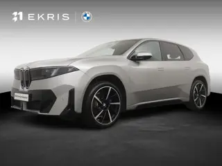 BMW iX3 50 xDrive 113 kWh | M-Sport | Innovation Pack | Ionic Glow | Trekhaak | Head-Up | Glazen Dak