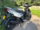 Foto 25 van Kymco Agility 16 + NARDO GREY 45 km EURO5 Scooter NIEUW