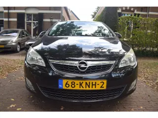 Foto 12 van Opel Astra 1.6 Cosmo Leer/Cruise/Airco