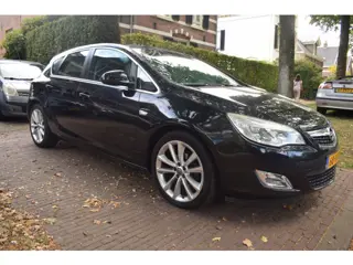 Foto 13 van Opel Astra 1.6 Cosmo Leer/Cruise/Airco