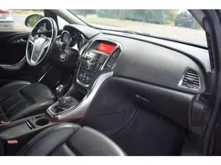 Foto 11 van Opel Astra 1.6 Cosmo Leer/Cruise/Airco
