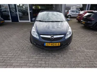Foto 20 van Opel Corsa 1.4-16V Enjoy , Airco , Incl nw apk/beurt & 3 mnd 100% garantie