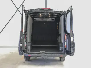Foto 14 van Ford Transit 130pk L2H2 Automaat Trekhaak Airco 360°Camera DAB+
