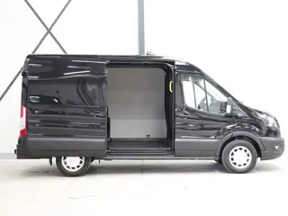 Foto 19 van Ford Transit 130pk L2H2 Automaat Trekhaak Airco 360°Camera DAB+