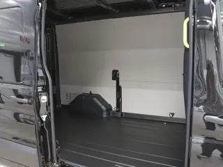 Foto 20 van Ford Transit 130pk L2H2 Automaat Trekhaak Airco 360°Camera DAB+