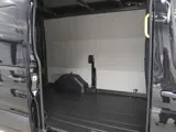 Foto 30 van Ford Transit 130pk L2H2 Automaat Trekhaak Airco 360°Camera DAB+