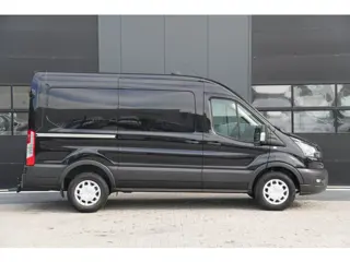 Foto 18 van Ford Transit 350 2.0 TDCI L2H2 Trend 130pk - ACC - Blindspot - Camera - Trekhaak - Opstap - Rijklaar