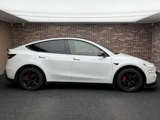 Foto 17 van Tesla Model Y Premium Long Range AWD 75 kWh Facelift | Uniek