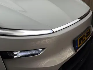 Foto 12 van Tesla Model Y Premium Long Range AWD 75 kWh Facelift | Uniek